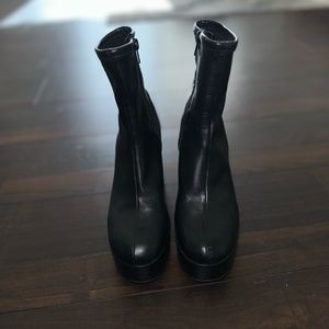 Steve Madden platform boots